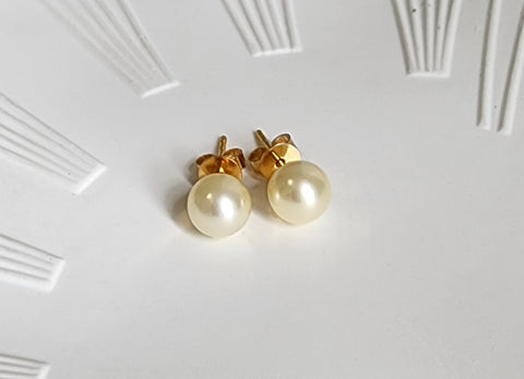 Mini south sea pearl earring