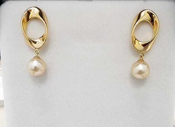 South sea pearl earring