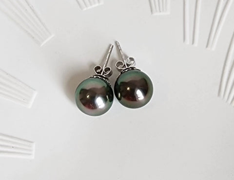 Tahitian sea pearl earring