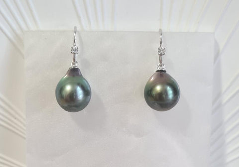 Tahitian sea pearl earring