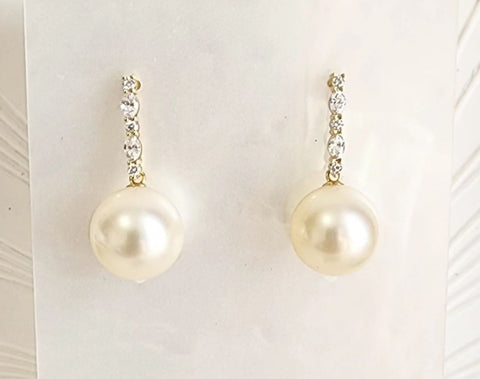 South sea cream pearl earring