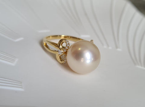 South sea cream pearl ring