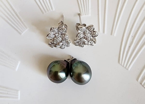 Tahitian sea pearl earring