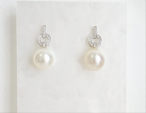 South sea white pearl earring