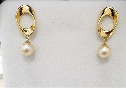 South sea pearl earring