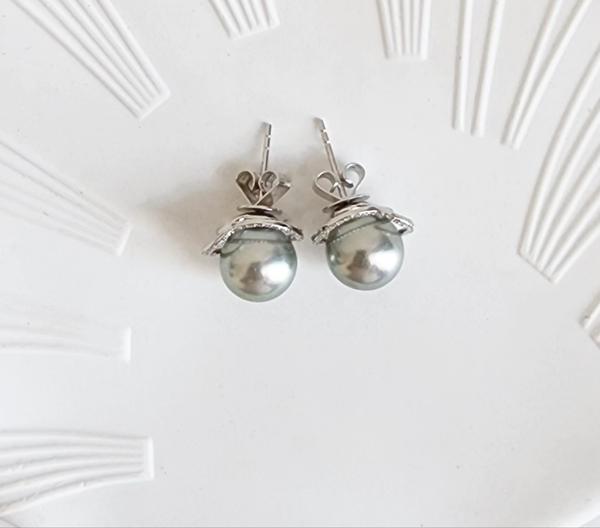 Tahitian sea pearl earring