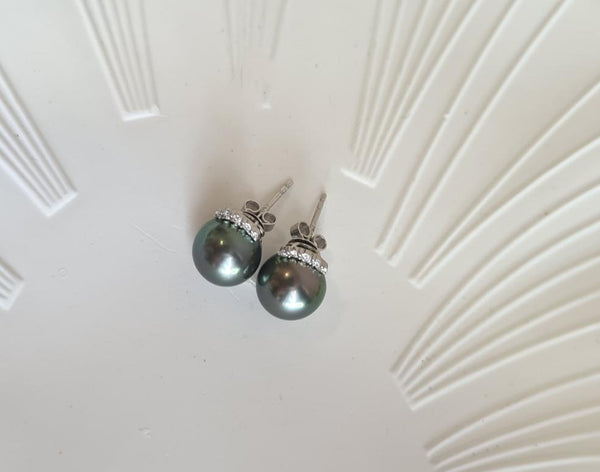 Tahitian sea pearl earring